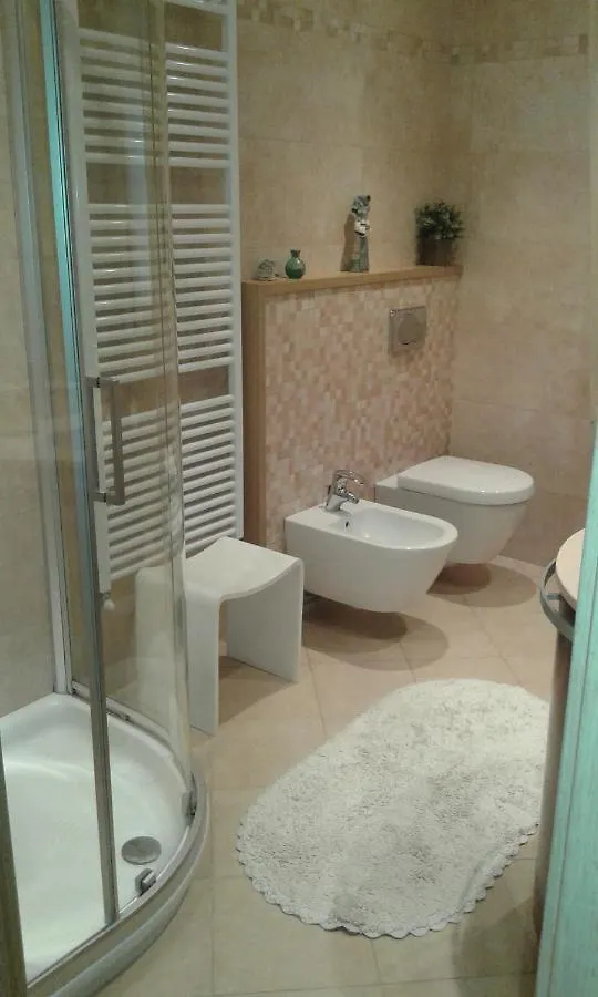 Casa Pergola 1 - Elegante Appartamento Per 6 Persone - Fronte Piscina, Parking バルドリーノ イタリア